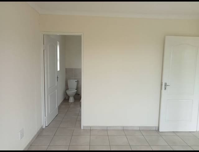 3 BEDROOM HOUSE FOR SALE IN RIVERSDALE